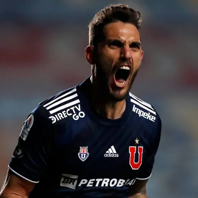 Joaquín Larrivey aprueba a esta incorporación de U. de Chile