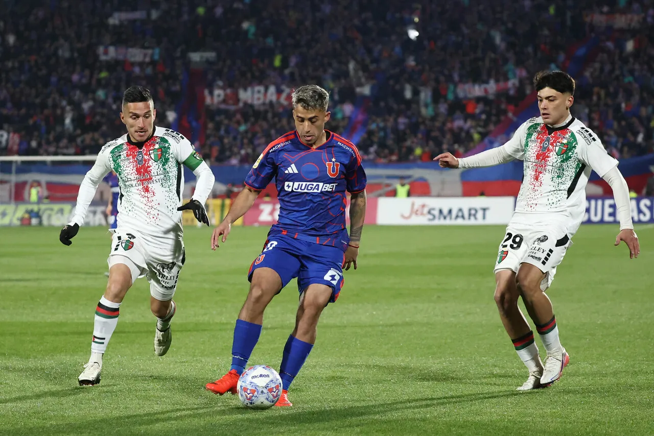 Lucas Assadi salió a los 66 minutos ante Palestino (Photosport).