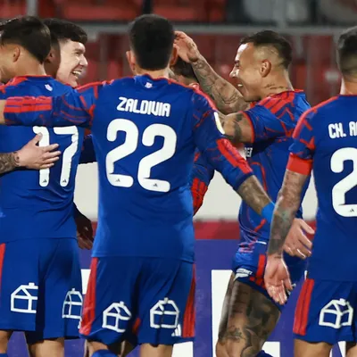 Reportan que figura de U. de Chile seduce en el extranjero