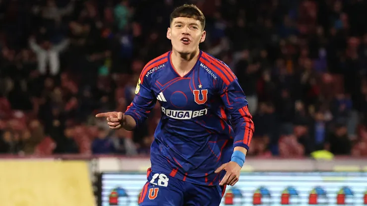 Agustín Arce cautiva fuera del país por sus actuaciones en Universidad de Chile.
