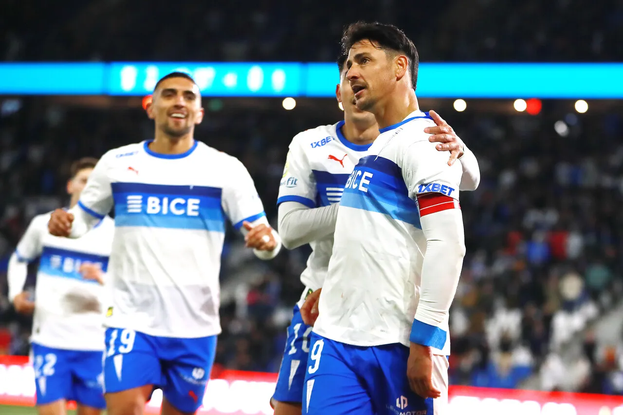 Zampderi es la carta de gol de la UC | Foto: Photosport