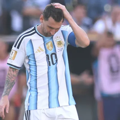 Messi conmueve al mundo con desgarradora carta de despedida a su papá
