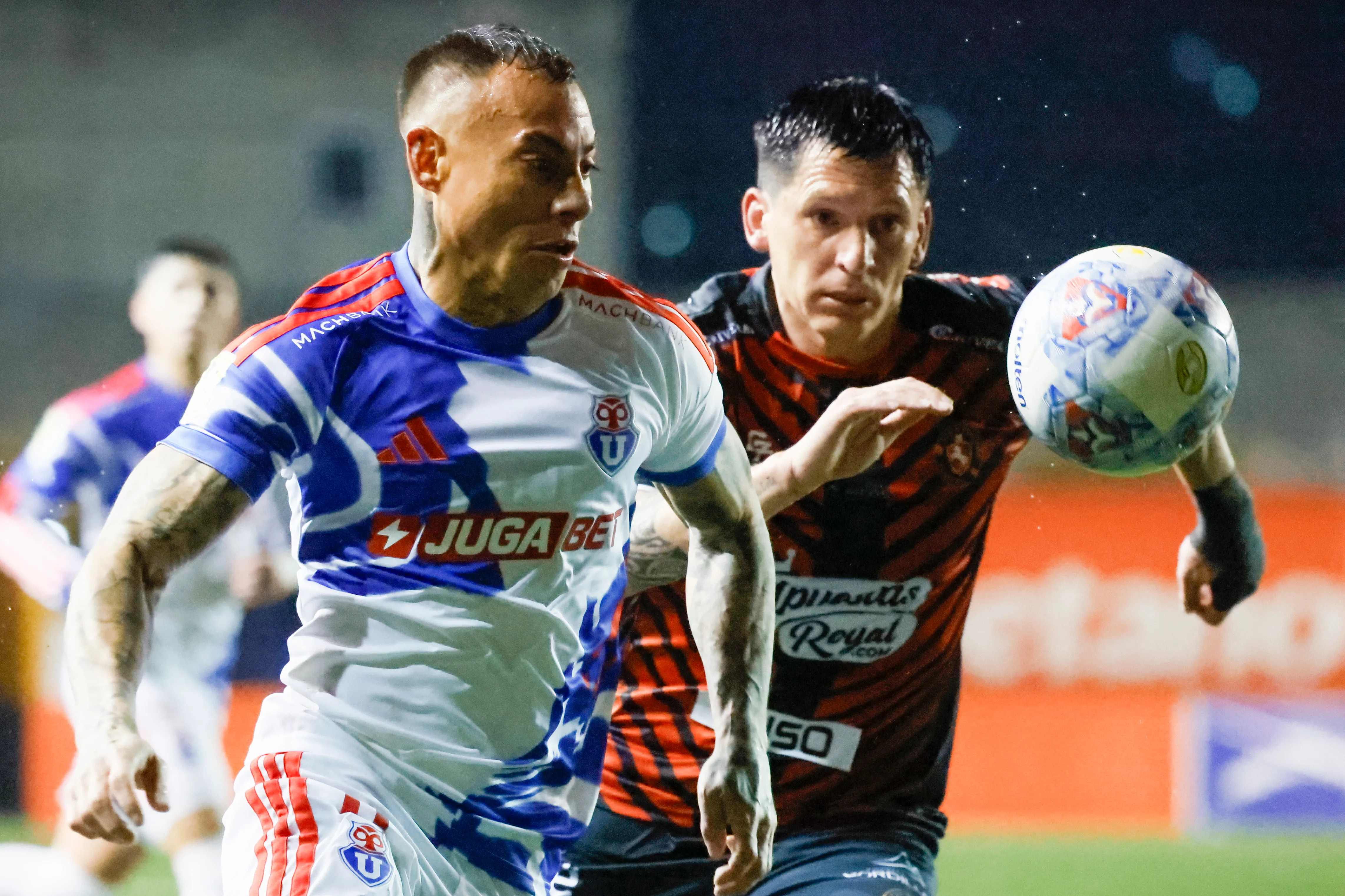 Danilo Díaz destaca a Eduardo Vargas en la U. (Foto: Andrés Piña/Photosport)