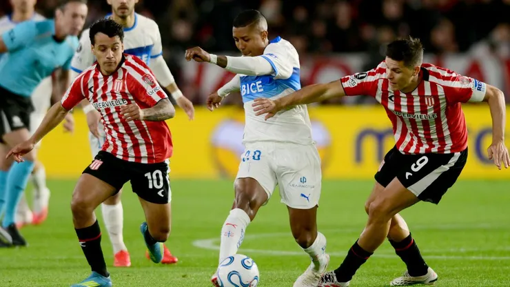 Universidad Católica y Estudiantes tienen hoy un importante duelo