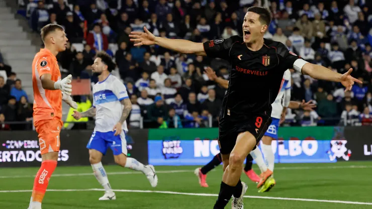 La UC quedó fuera de Copa Libertadores tras dura derrota ante Estudiantes LP.