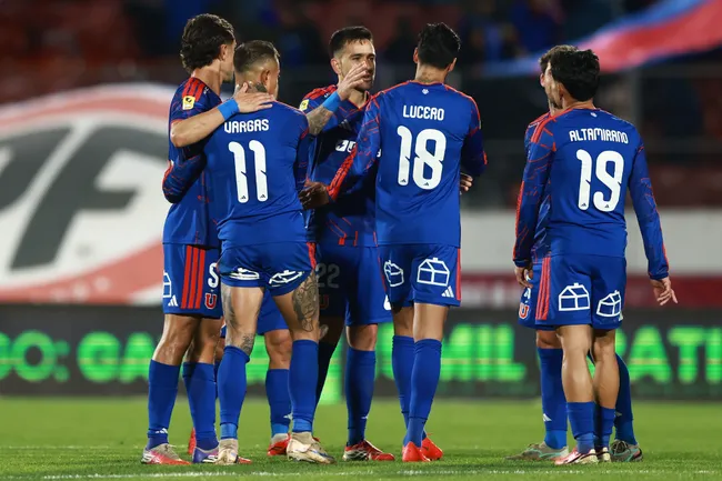 La IA proyecta que Universidad de Chile se quedará con el Superclásico. (Imagen: Photosport)