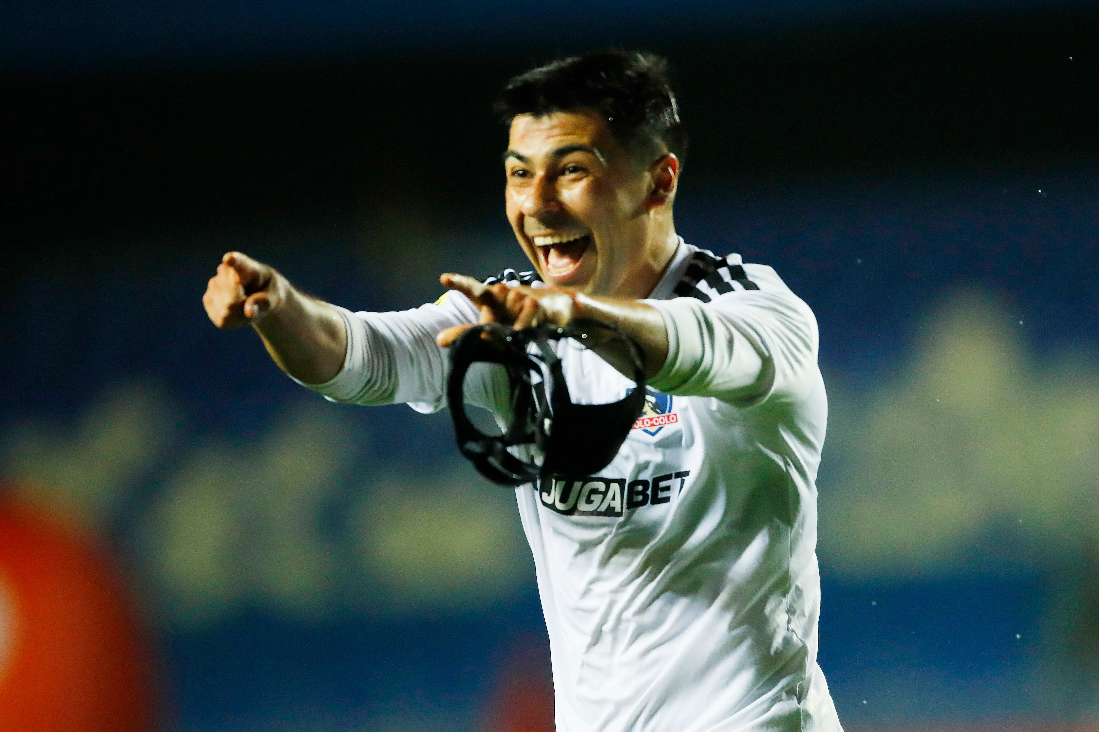 Tomás Alarcón renueva en Colo Colo. (Imagen: Photosport)