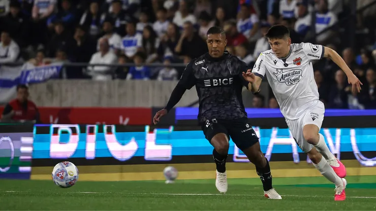 Universidad Católica recibió a Ñublense en el Claro Arena.