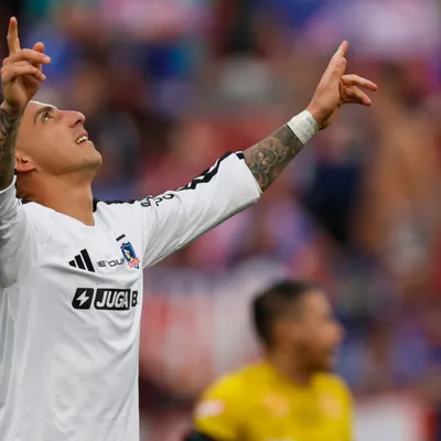 Javier Correa manda potente dedicatoria tras triunfo de Colo Colo en el Superclásico: "Es para..."