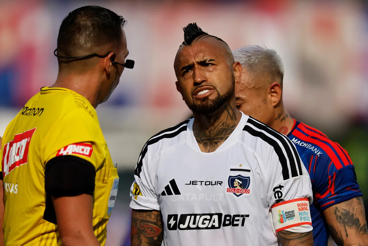 Vidal sin filtro en Colo Colo | Foto: Photosport