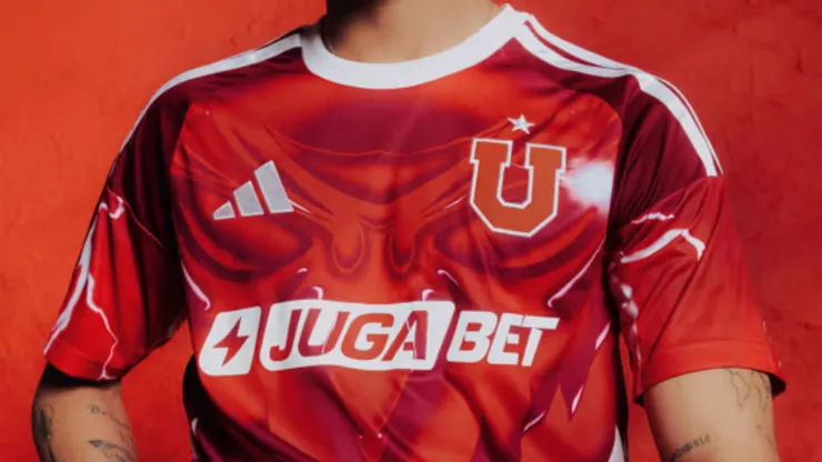 Universidad de Chile llevará el tucúquere en el pecho.