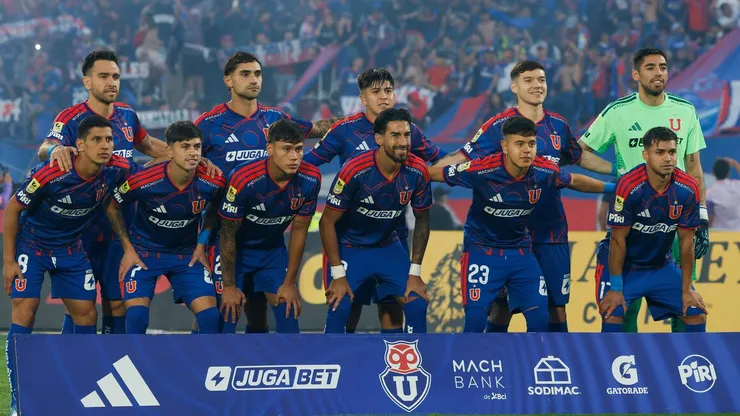 Universidad de Chile y su formación ante Universidad de Concepción