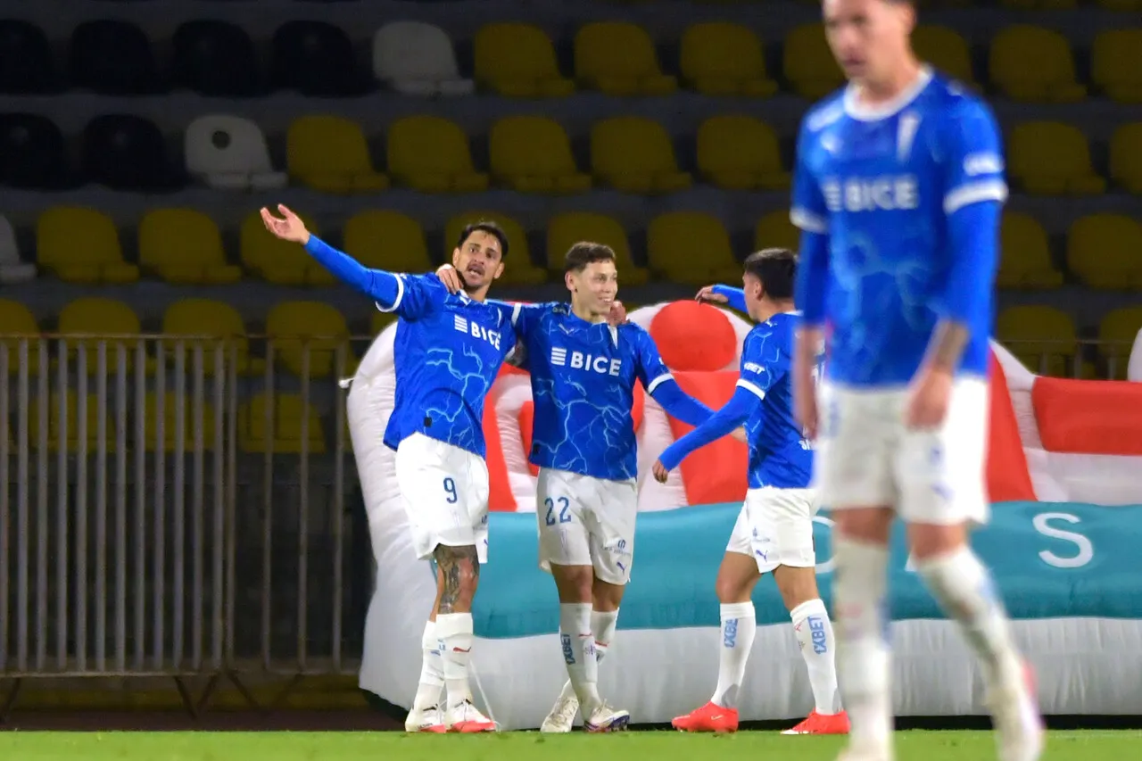 La UC va por un nuevo triunfo | Foto: Photosport