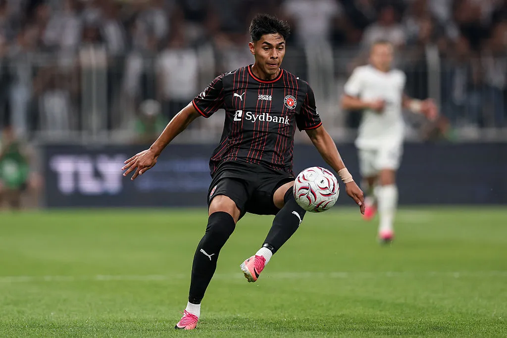 ISTANBUL, TURKEY – JULY 23: Dario Osorio of Midtjylland controls the ball during the UEFA Europa League 2026/27 second qualifying round first leg match between Besiktas JK and Midtjylland at Besiktas Park on July 23, 2026 in Istanbul, Turkey. (Photo by Ahmad Mora/Getty Images)