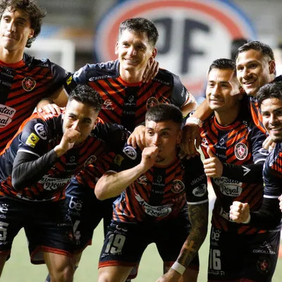 Limache tumba a Ñublense y deja en llamas la lucha por copas internacionales: ¡La tabla!