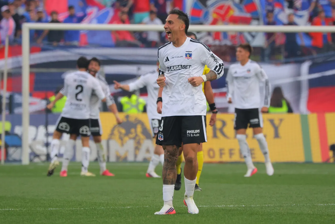Correa sigue haciendo polémica tras su sanción | Foto: Photosport