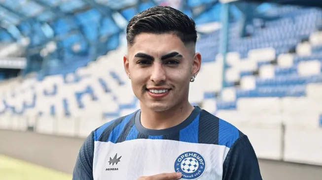 Jordhy Thompson renovó contrato hasta 2030 en el fútbol ruso (Instagram).