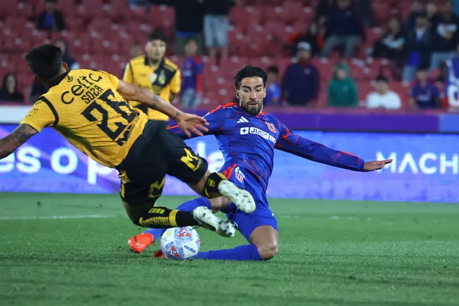 Juan Martín Lucero anotó su primer doblete en Universidad de Chile (Photosport).