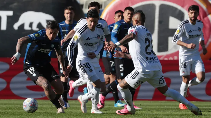 Colo Colo se enfrentó a Huachipato en calidad de forastero.