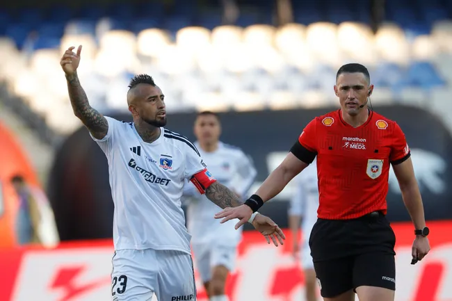 Vidal será baja en el próximo duelo de Colo Colo | Foto: Photosport