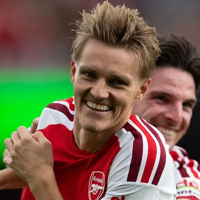 Pronósticos Napoli vs Arsenal: los Gunners buscan imponer su jerarquía