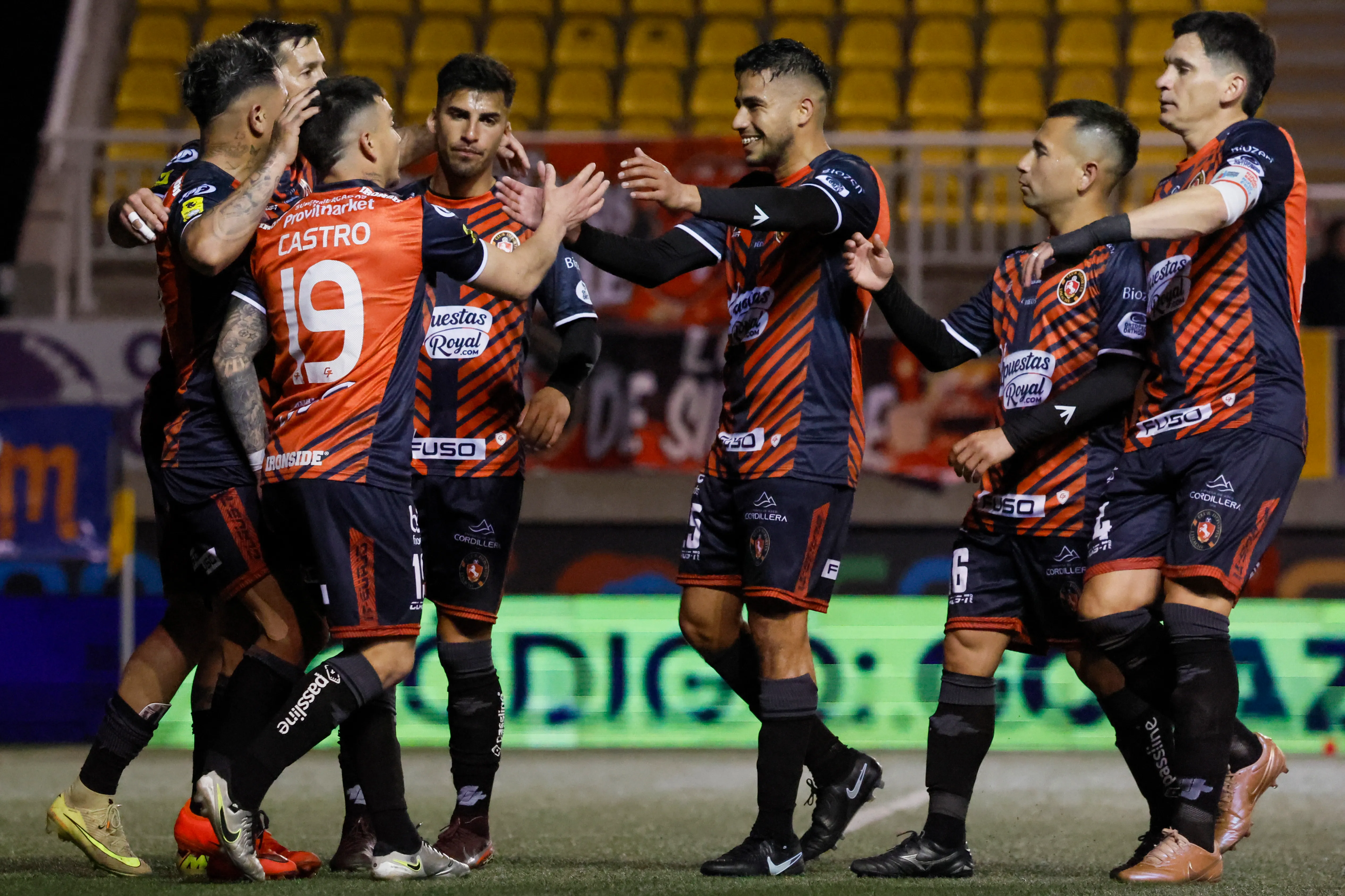 Deportes Limache superó a Cobresal en la Liga de Primera. (Imagen: Photosport)