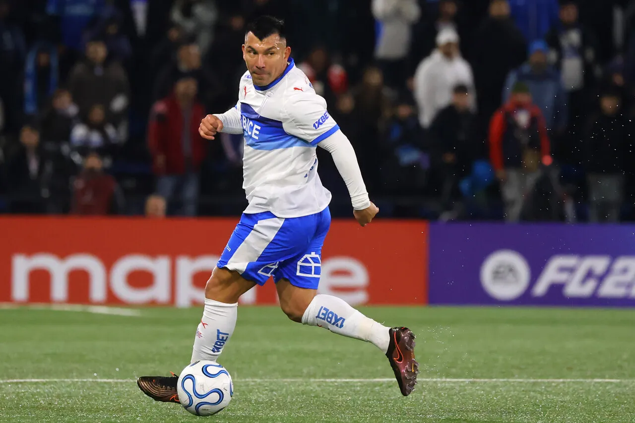 Medel habla de su presente en la UC | Foto: Photosport