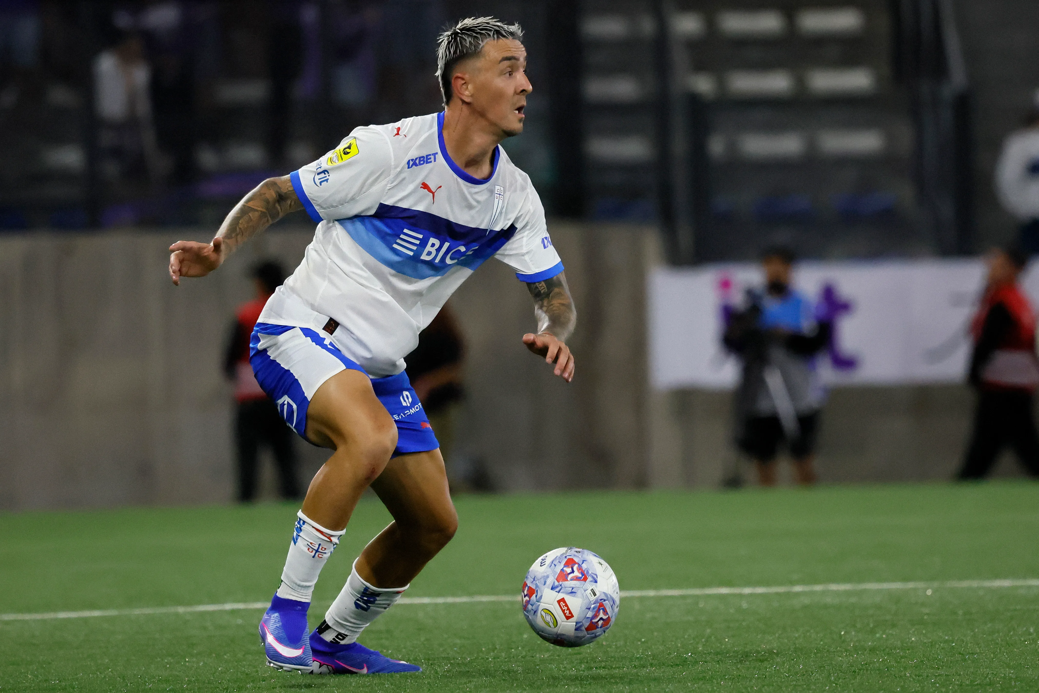 Tomás Asta-Buruaga ya entrena en Universidad Católica. (Imagen: Photosport)