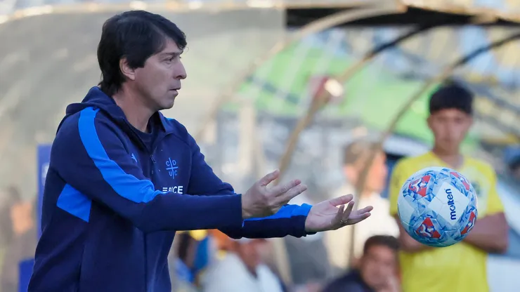 Daniel Garnero recibe buenas noticias en la UC.