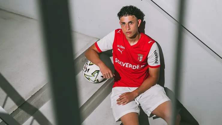 Jetzen López, futbolista australiano de padre chileno.
