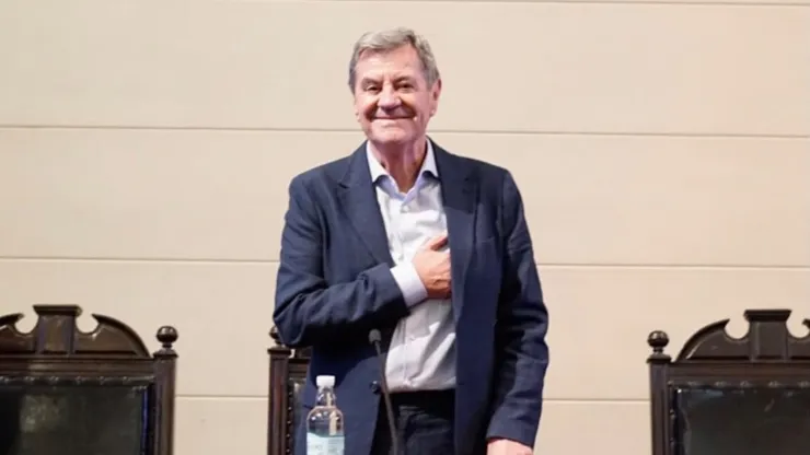 Mirko Jozic fue homenajeado en el ex Congreso Nacional. (Foto: CSD Colo Colo)