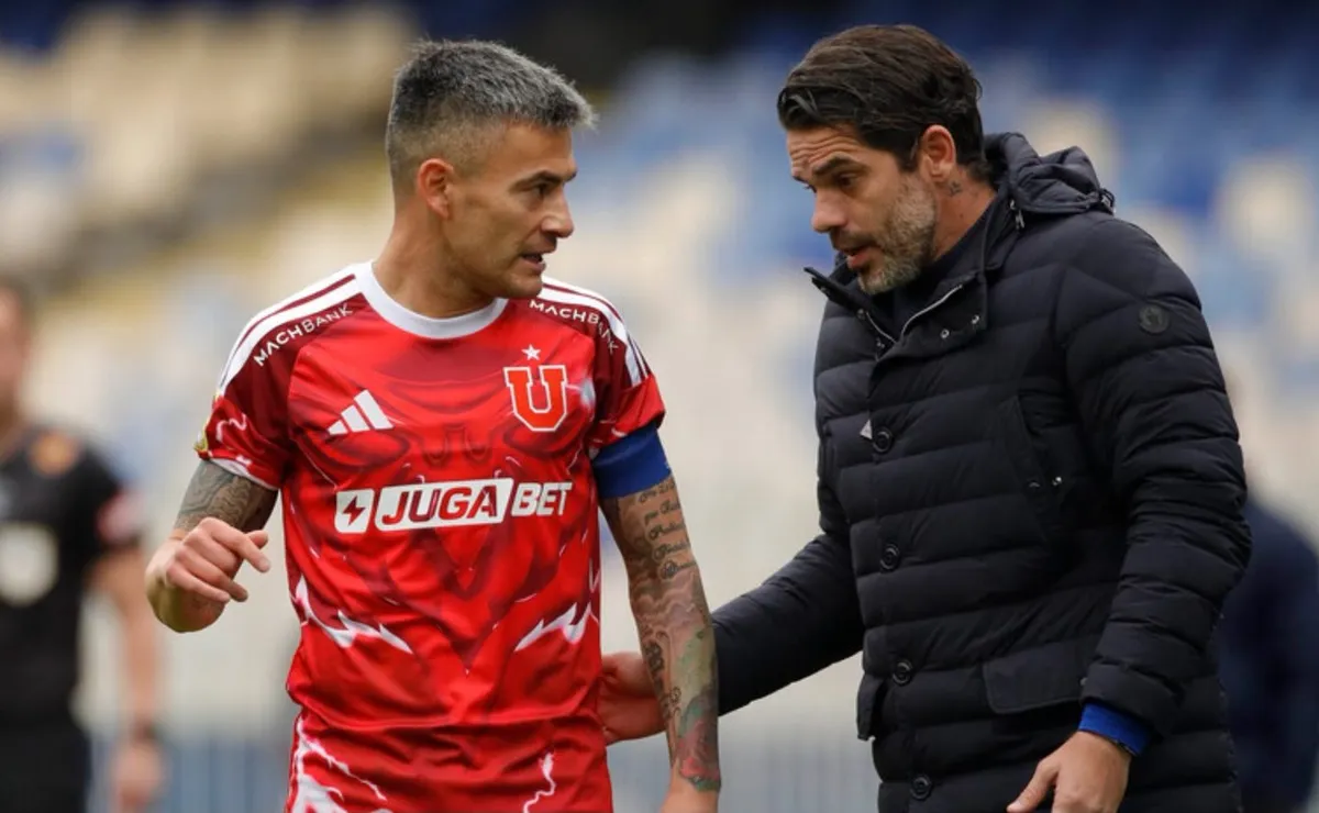 Charles Aránguiz y la noticia que el hincha de la U. de Chile no quería recibir: sufre Fernando Gago