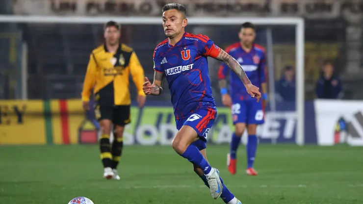 La razón por la que Charles Aránguiz no juega en el U. de Chile vs La Serena