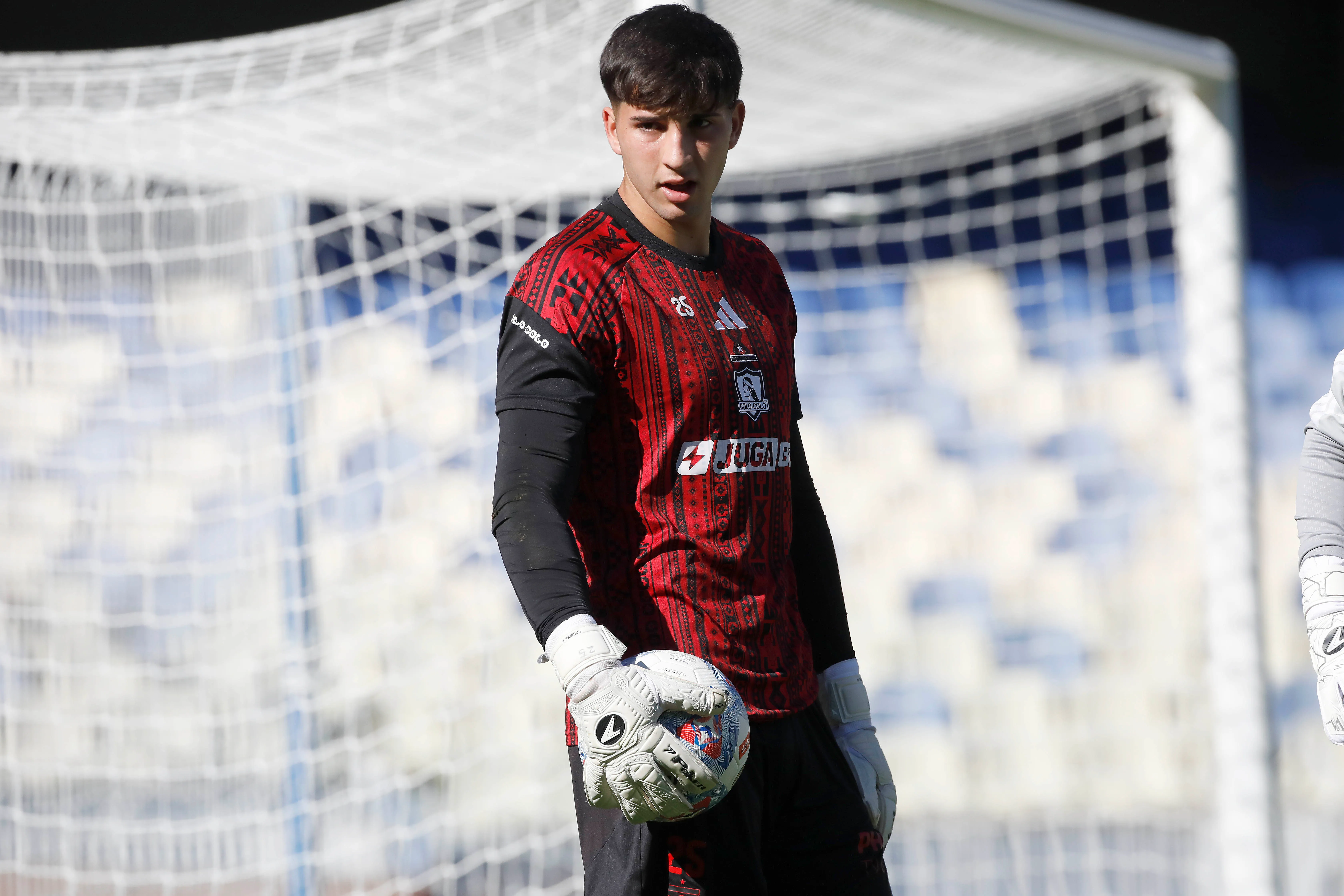 Gabriel Maureira encendió las alarmas en Colo Colo. (Foto: Marco Vázquez/Photosport)