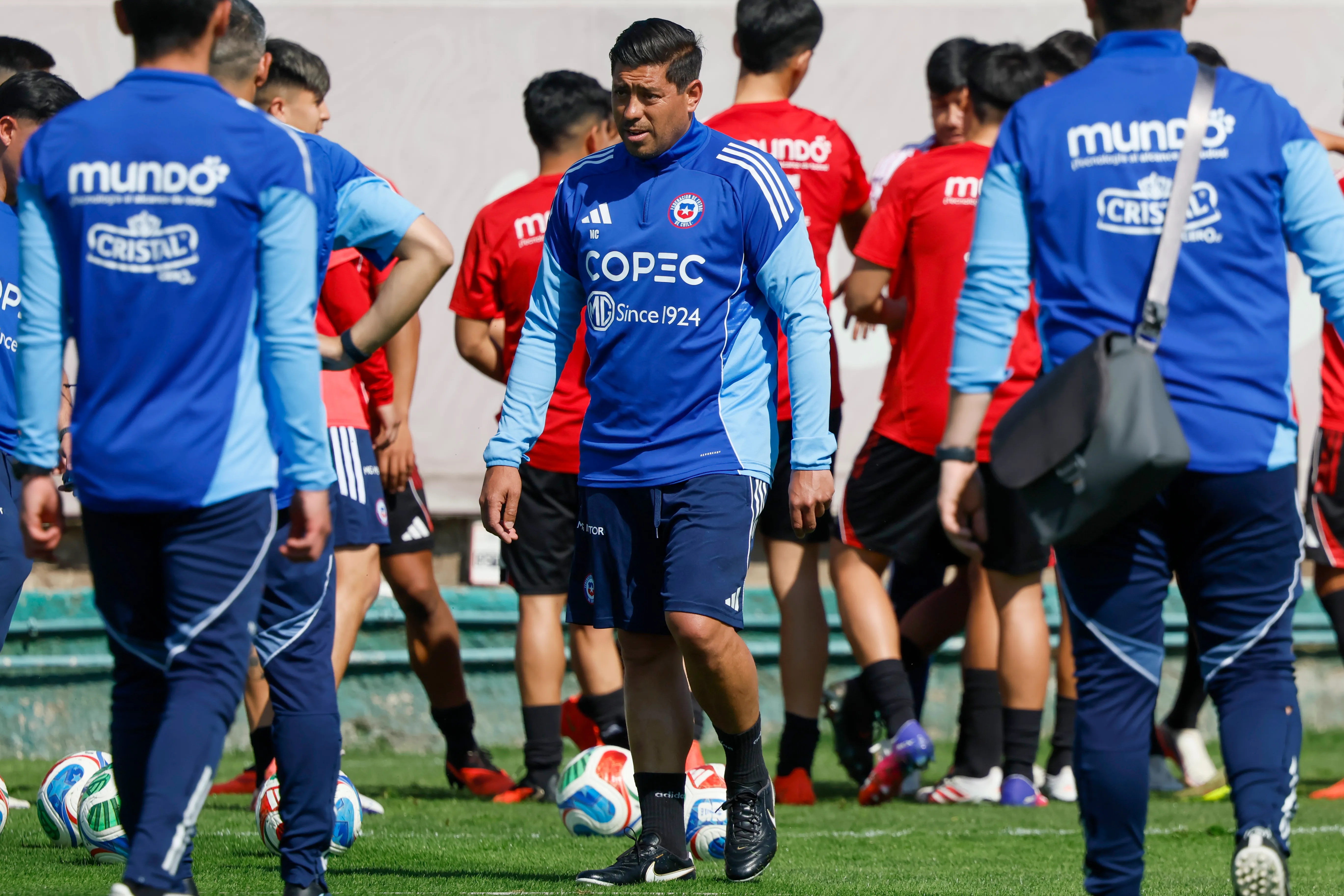 Nicolás Córdova sigue siendo el técnico interino en la Selección Chilena. (Foto: Andrés Piña/Photosport)