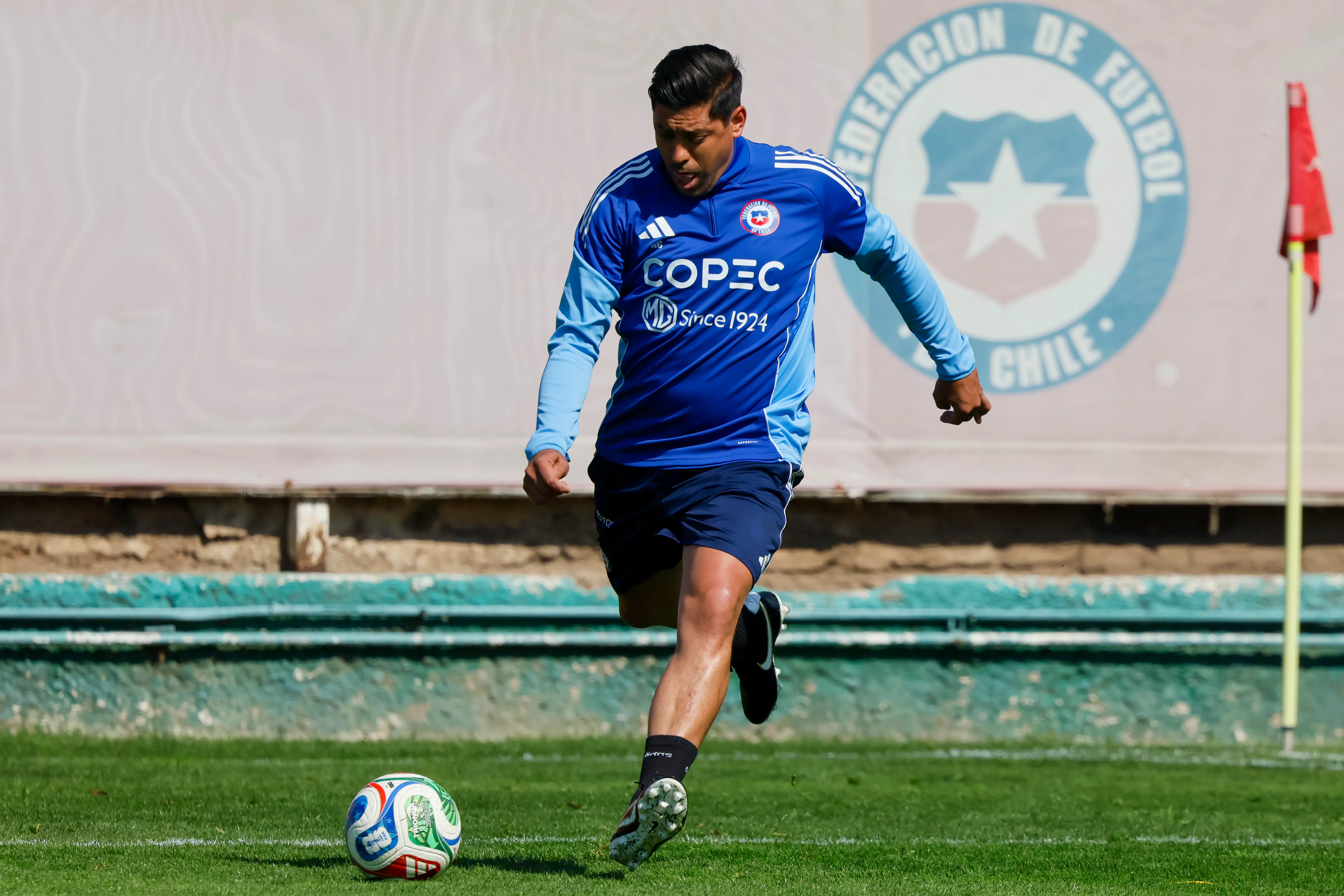 Nicolás Córdova planifica el recambio generacional de la Selección Chilena. (Imagen: Photosport)