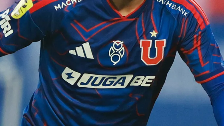 Universidad de Chile enciende alarmas por un emblema.