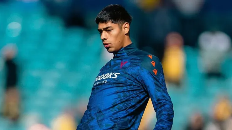 Darío Osorio aguarda por su oportunidad en Inglaterra.
