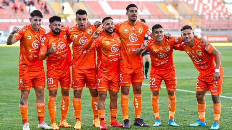 Mario Salas y su primera formación en Cobreloa para enfrentar a Coquimbo Unido