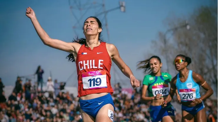 Valentina Barrientos logró medalla de oro en los 800 metros. (Foto: Sebastián Lasquera)