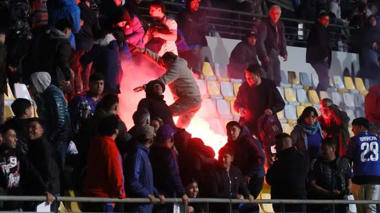 Partido detenido momentáneamente en el Estadio Sausalito.