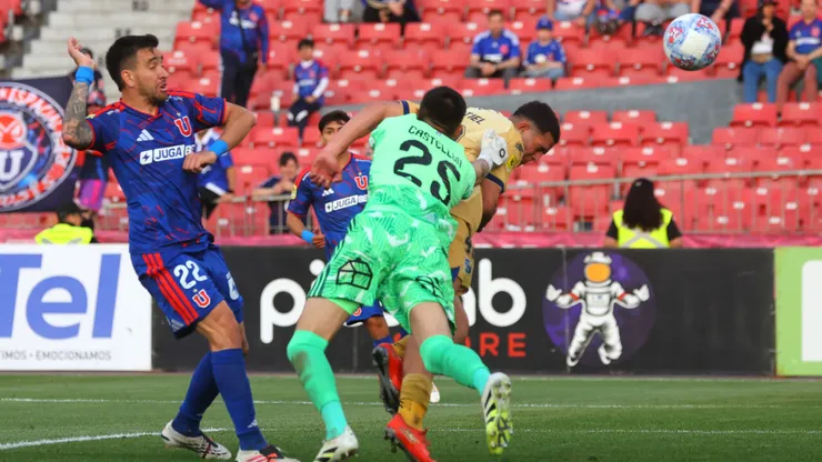 La U sostuvo el empate para clasificar en Copa Chile.