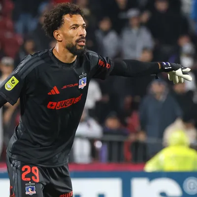 Vozinha lanza feroz advertencia sobre su futuro en Colo Colo