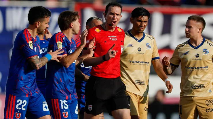 Universidad de Chile y Everton esperan sus sanciones.