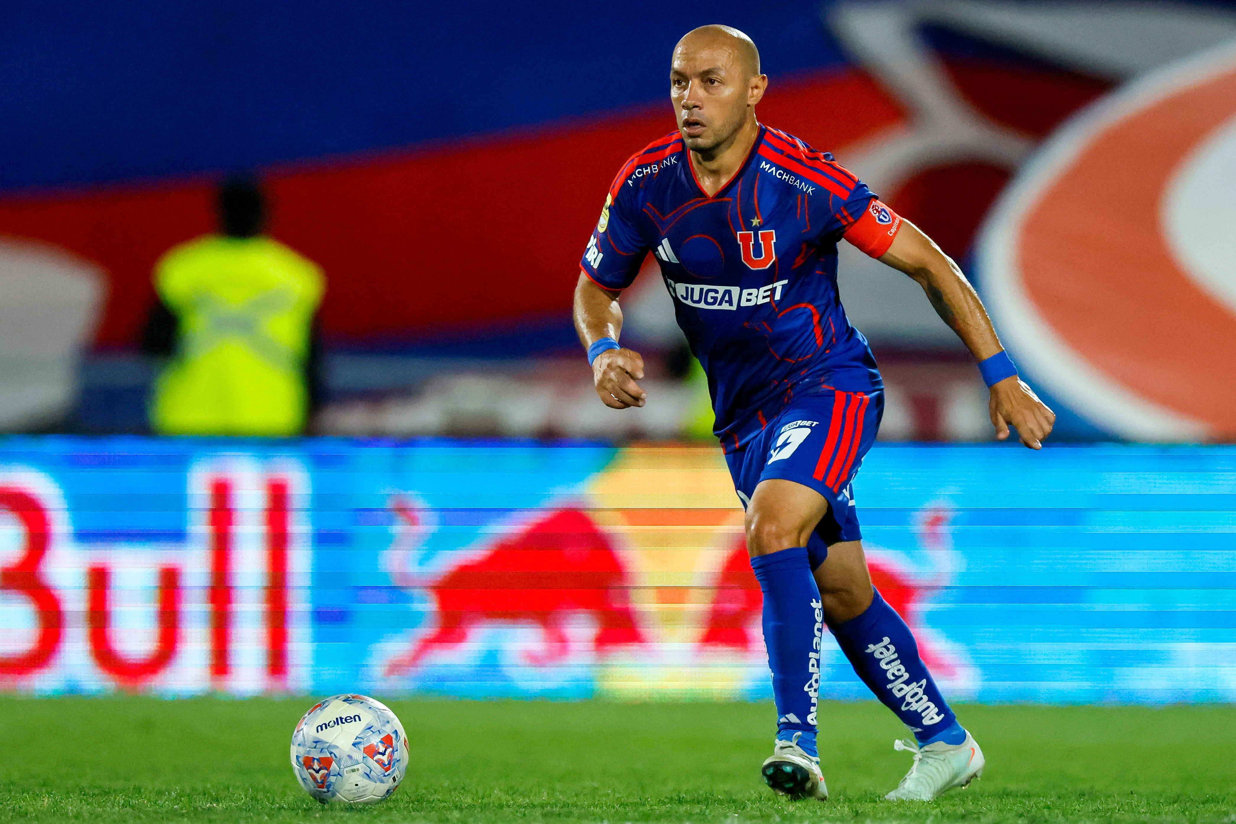 Marcelo Díaz se mantendrá en Universidad de Chile. (Imagen: Photosport)