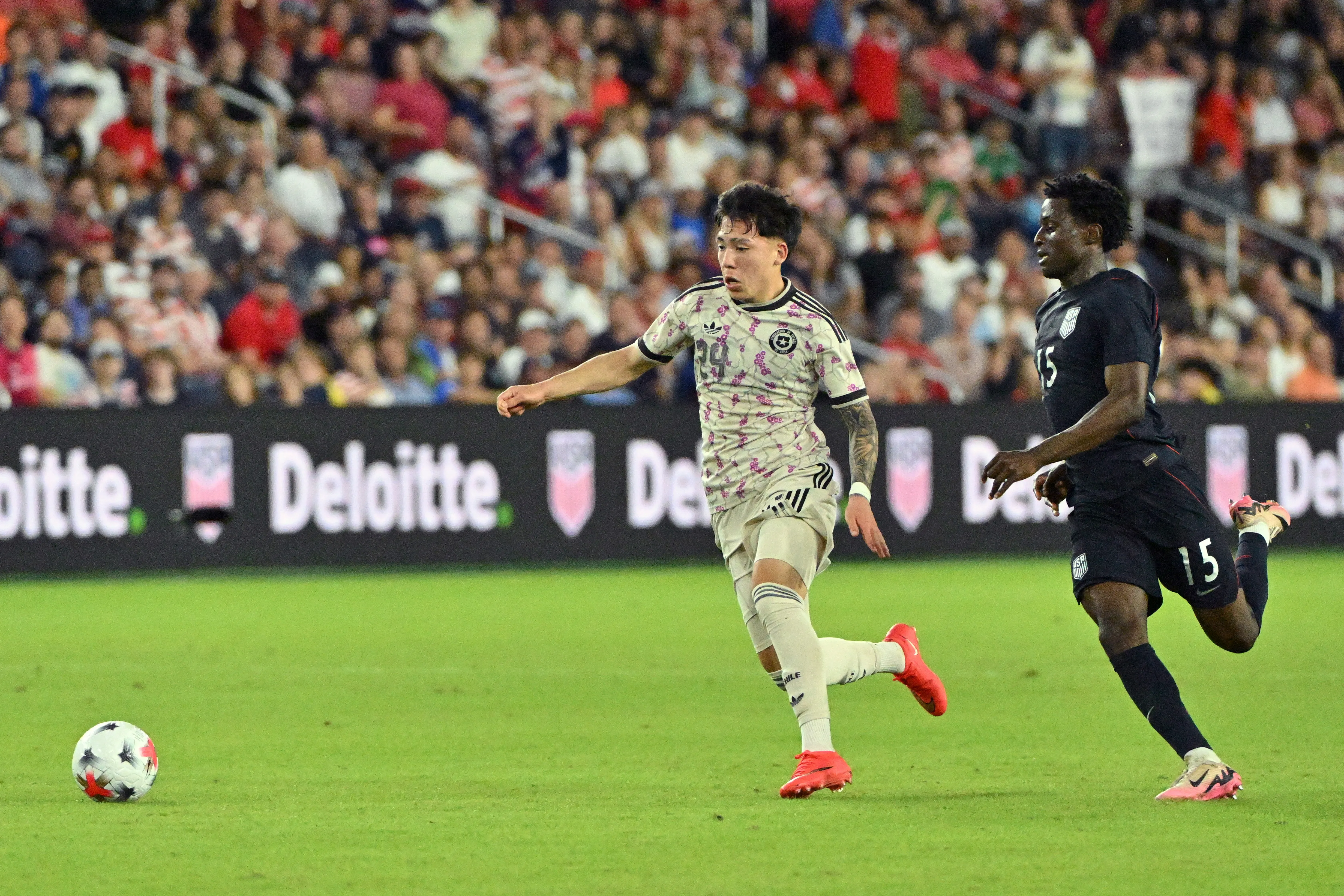 Leandro Hernández debutó con La Roja ante Estados Unidos. (Foto: Jeff Lee/Photosport)