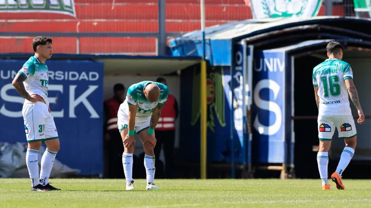Santiago Wanderers sigue en caída libre en la Primera B.