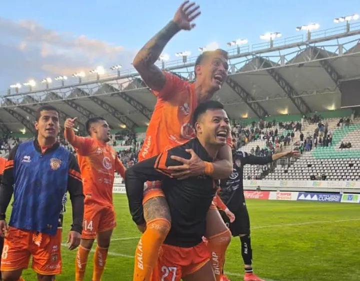 Cobreloa es el líder y tiene la primera opción para ascender (Facebook).