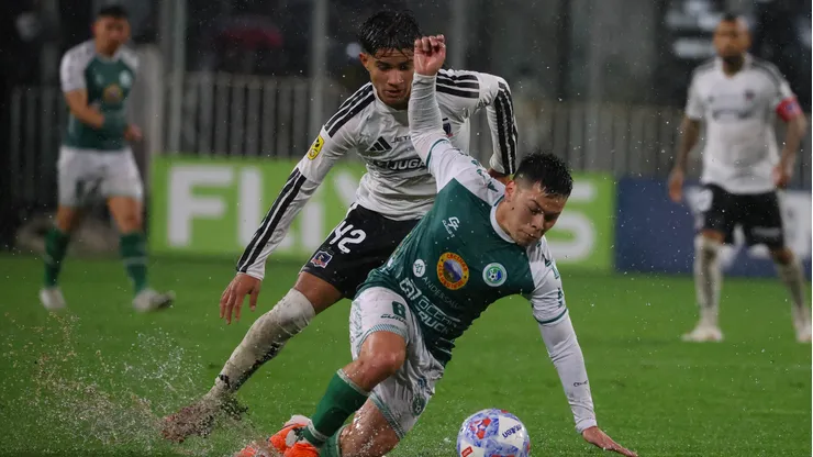 Colo Colo y Deportes Puerto Montt tienen que retomar el partido de vuelta. (Foto: Luis Quinteros/Photosport)