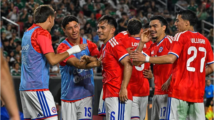 Chile vence a México en Los Ángeles. (Foto: Julio Diaz/Photosport)